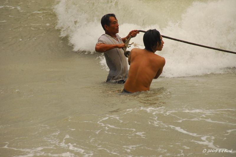 Saving the boat.jpg - Con Dao